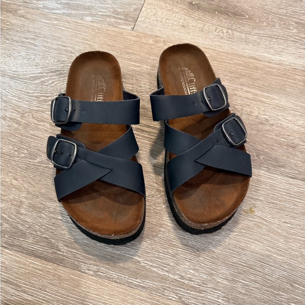 Comfort Women’s Black Strappy Buckle Sandals